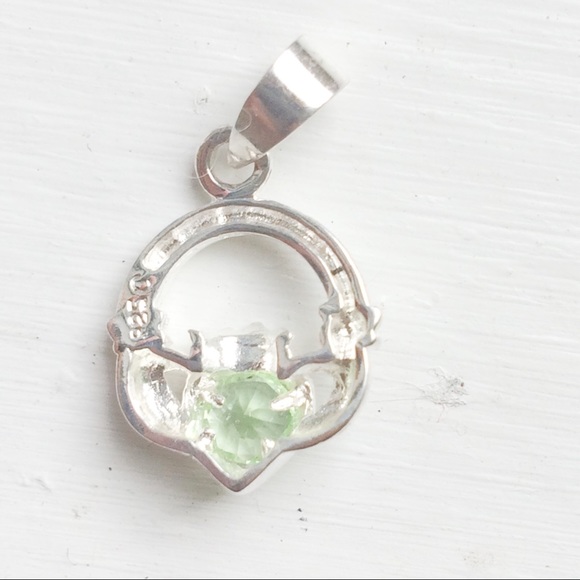 Sterling Claddagh Green Stone Pendant - Picture 3 of 6